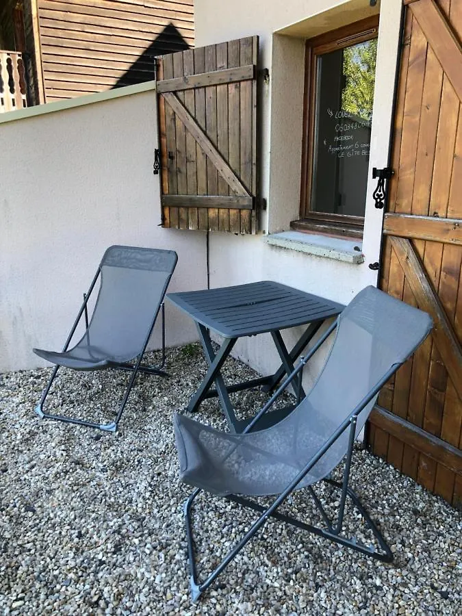 Super Besse Appartement Le Gite Bessard 6 Couchages Le Bois De La Reine France