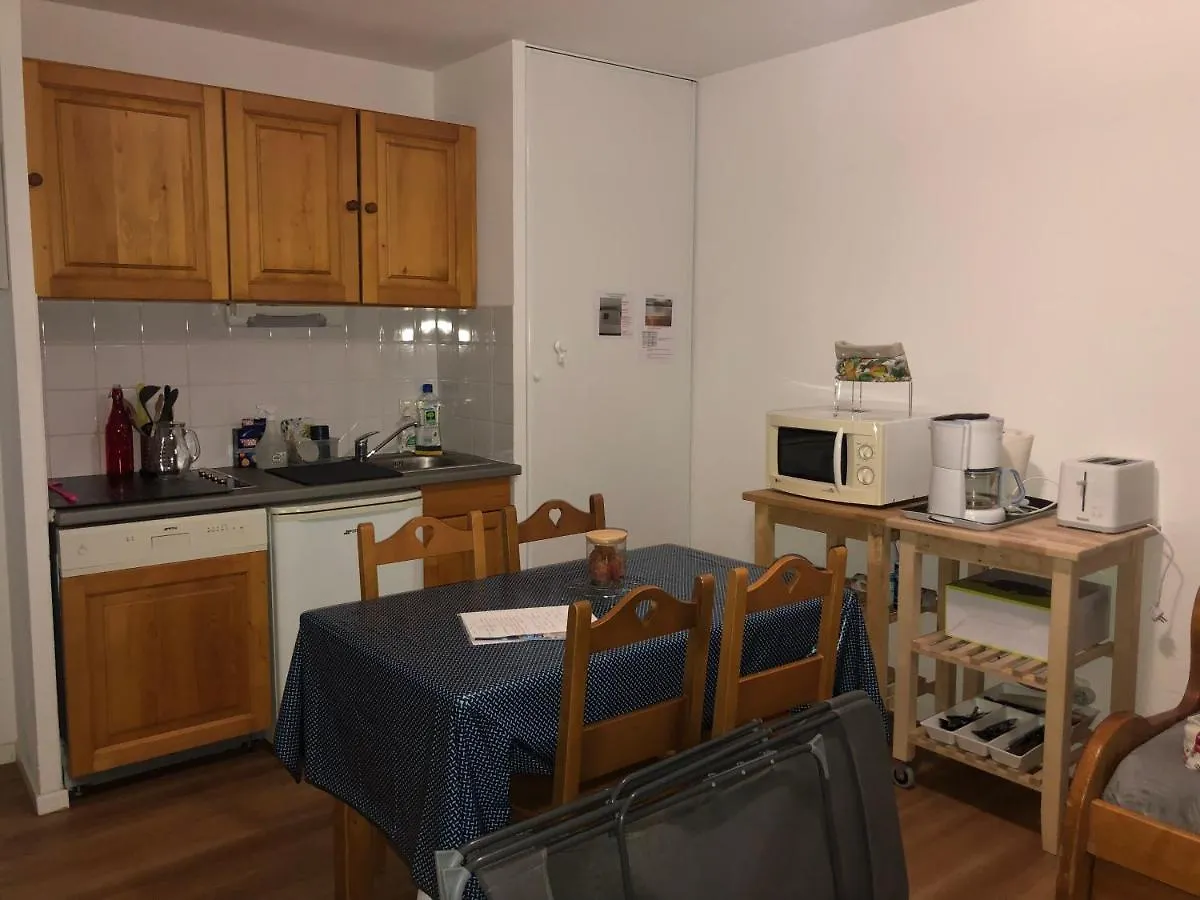 Apartment Super Besse Appartement Le Gite Bessard 6 Couchages Le Bois De La Reine